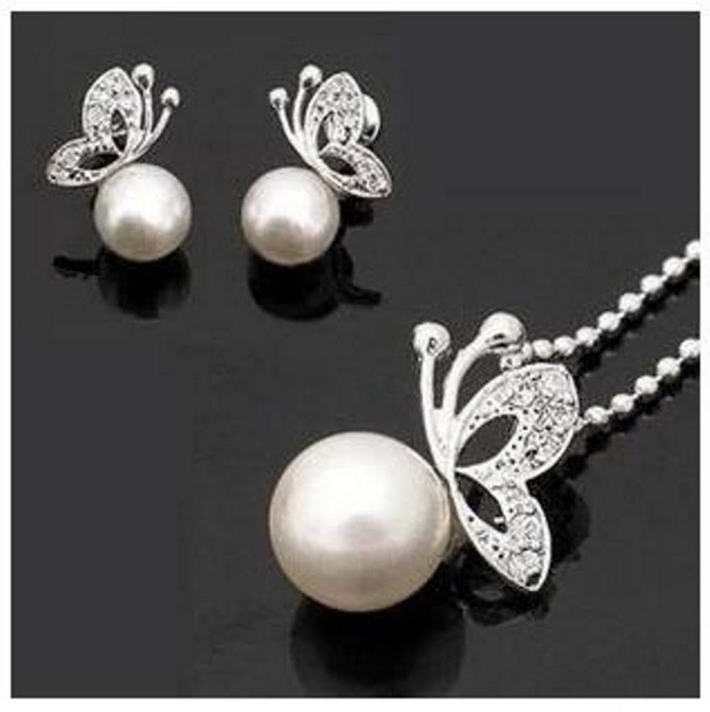 2 Necklace Sets